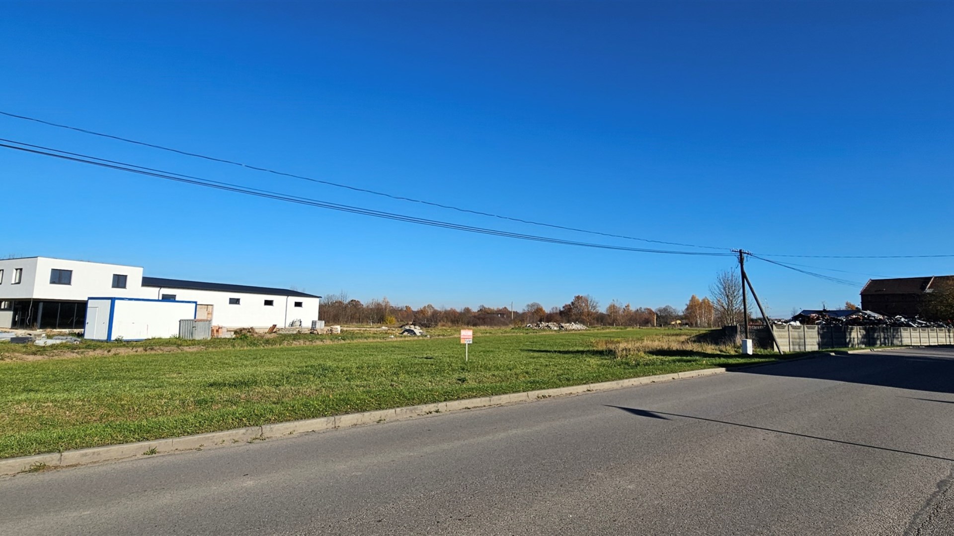 Działka na sprzedaż