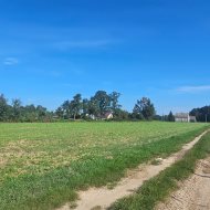 Działka na sprzedaż
